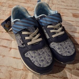 Bluey Bingo Kids Athletic Sneakers- Size 2 NEW